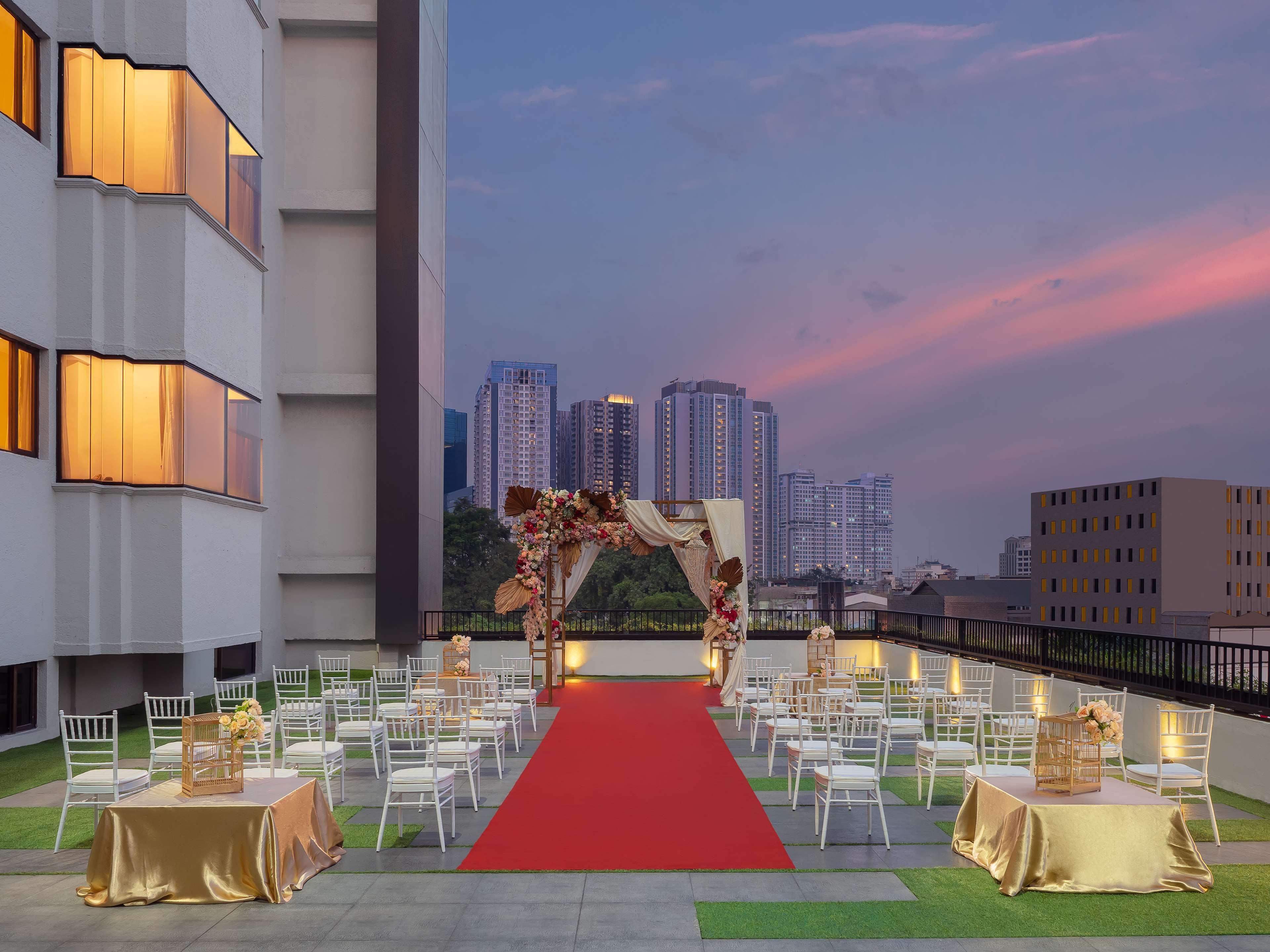 Aiho Hotel Медан Екстер'єр фото