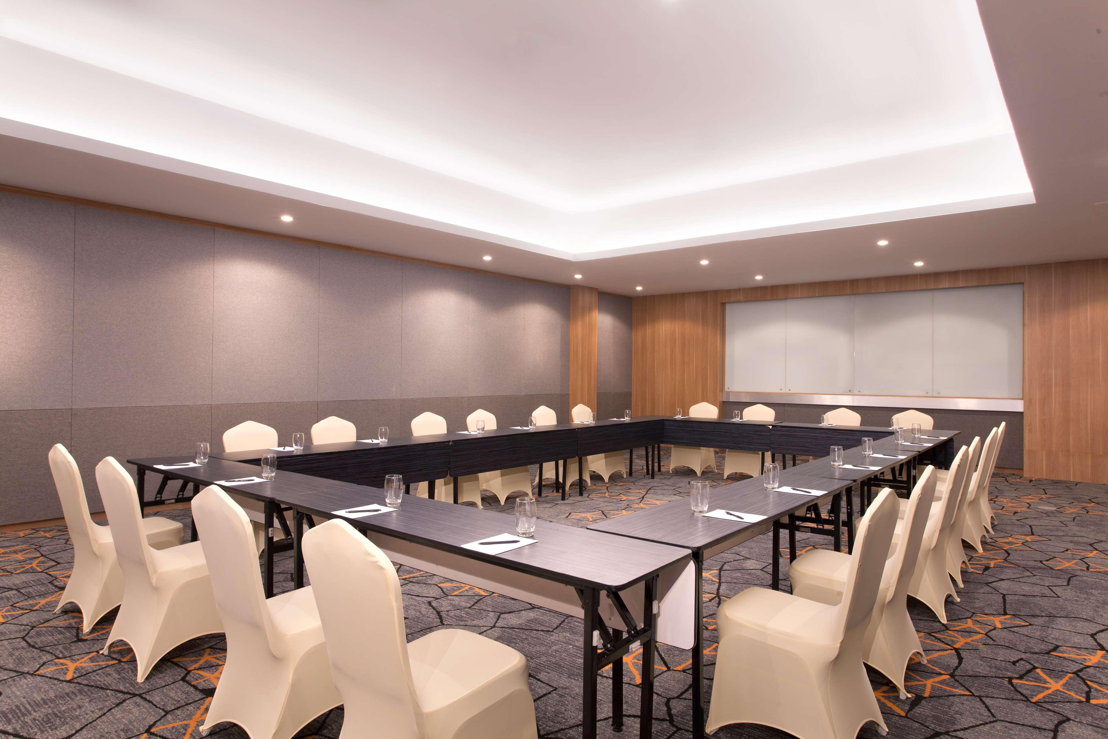 Aiho Hotel Медан Екстер'єр фото