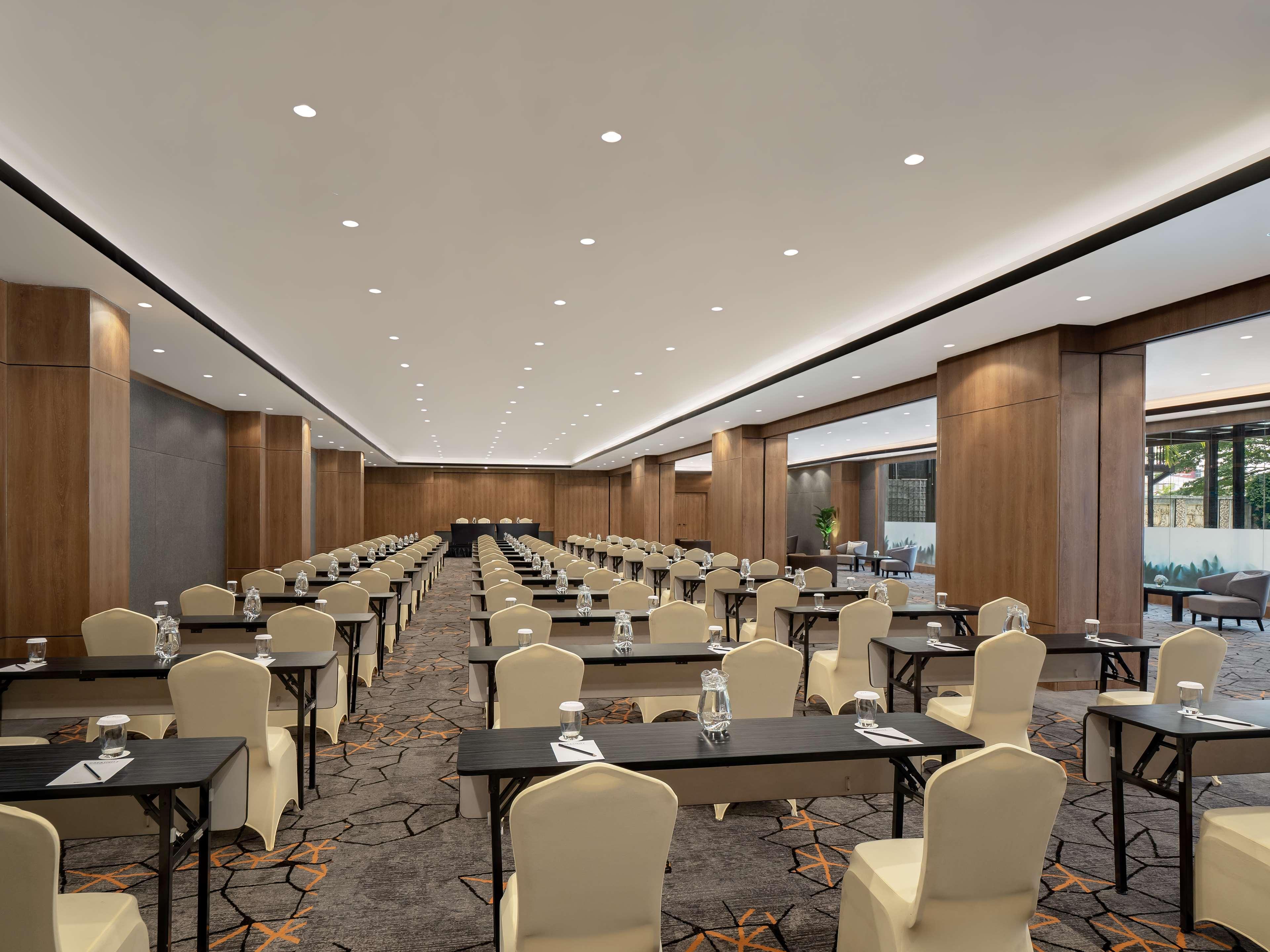Aiho Hotel Медан Екстер'єр фото