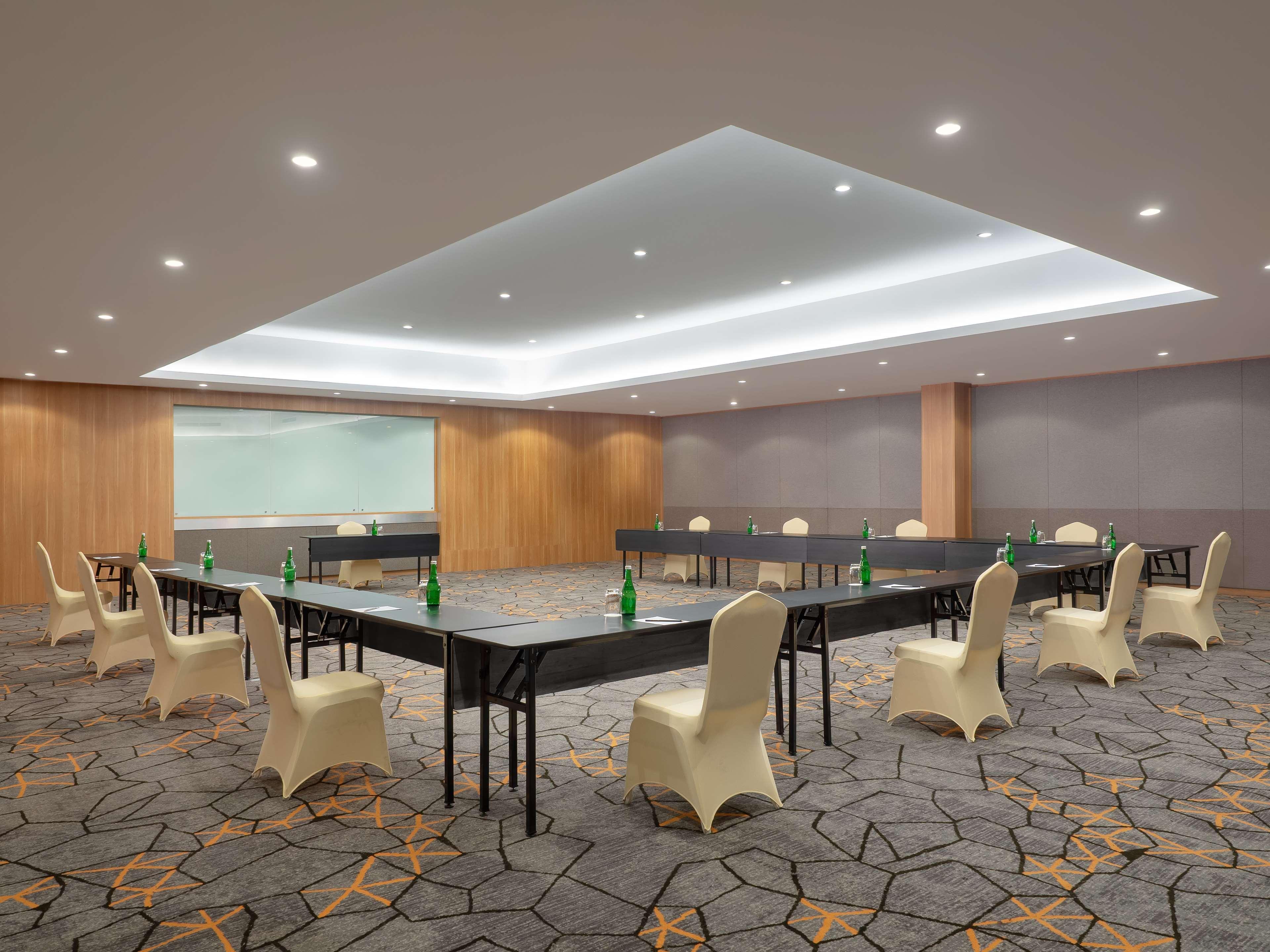Aiho Hotel Медан Екстер'єр фото