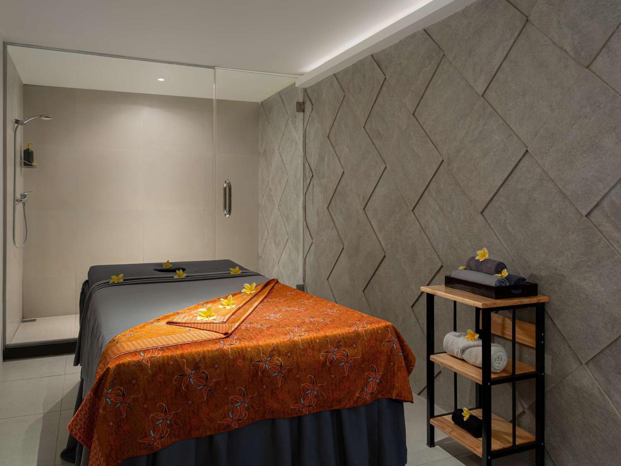 Aiho Hotel Медан Екстер'єр фото