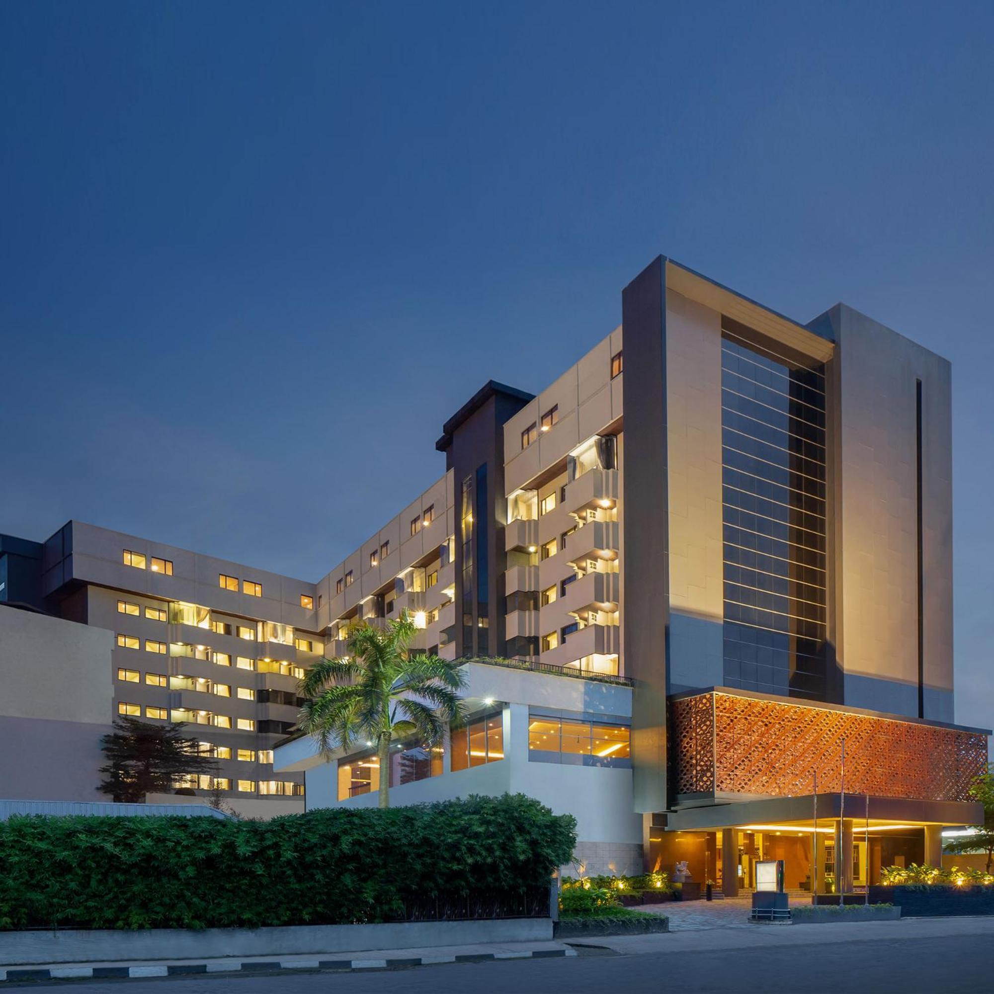 Aiho Hotel Медан Екстер'єр фото