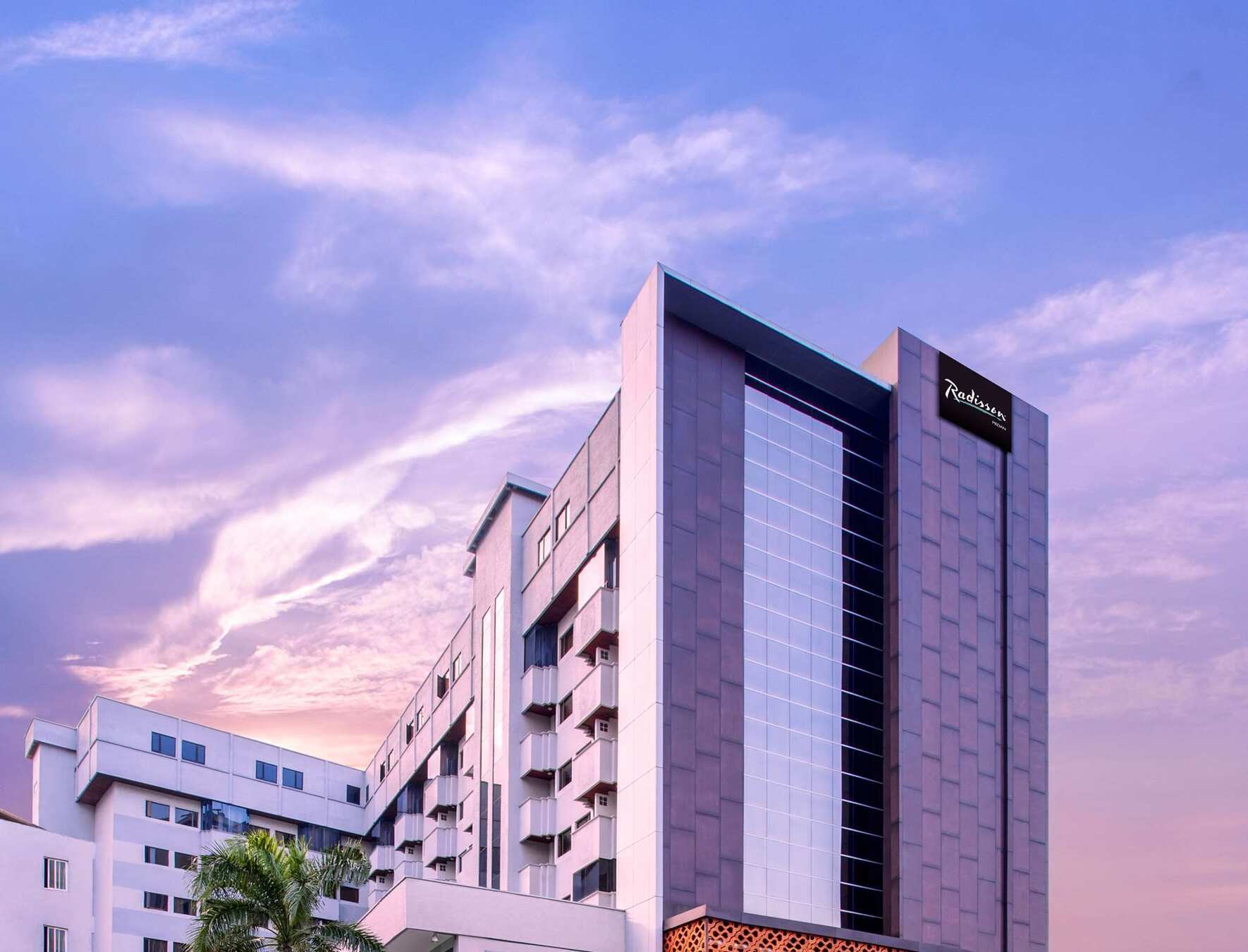Aiho Hotel Медан Екстер'єр фото