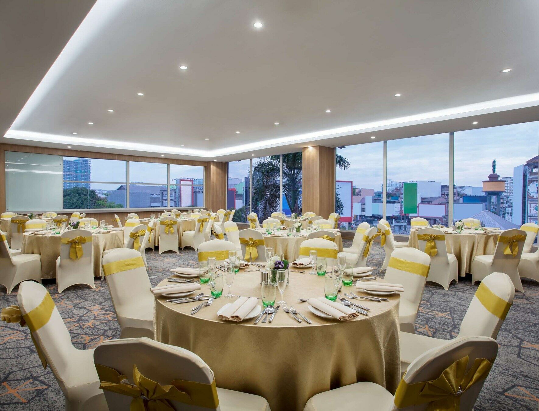 Aiho Hotel Медан Зручності фото